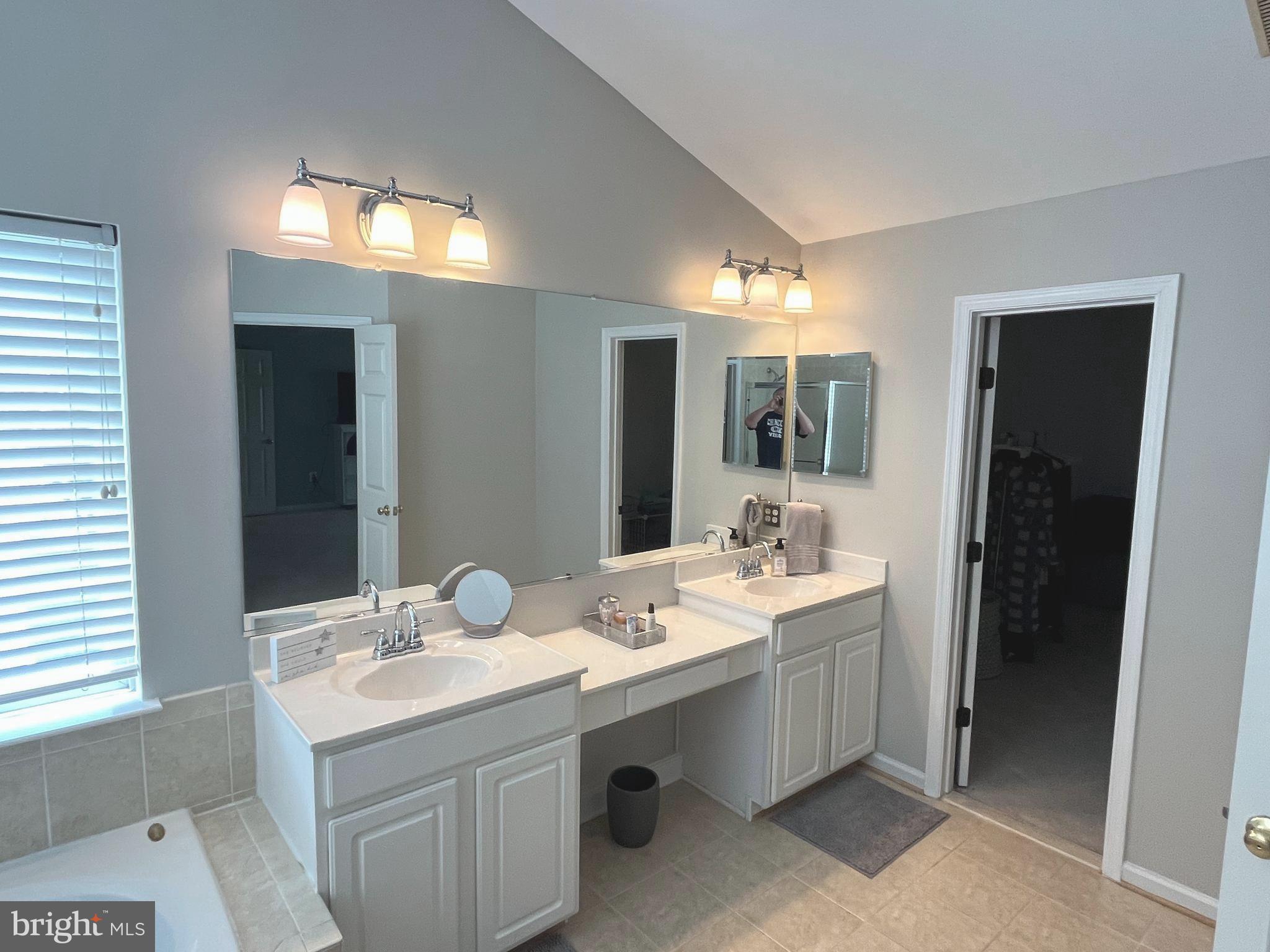 HUNTFIELD - Residential