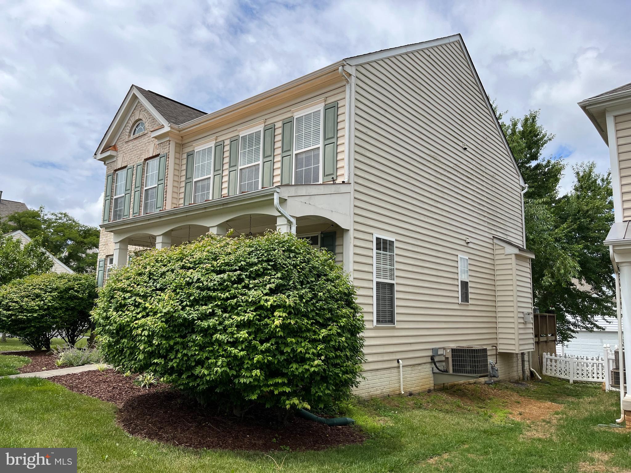 HUNTFIELD - Residential