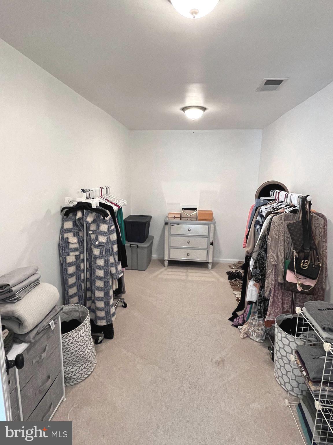 HUNTFIELD - Residential