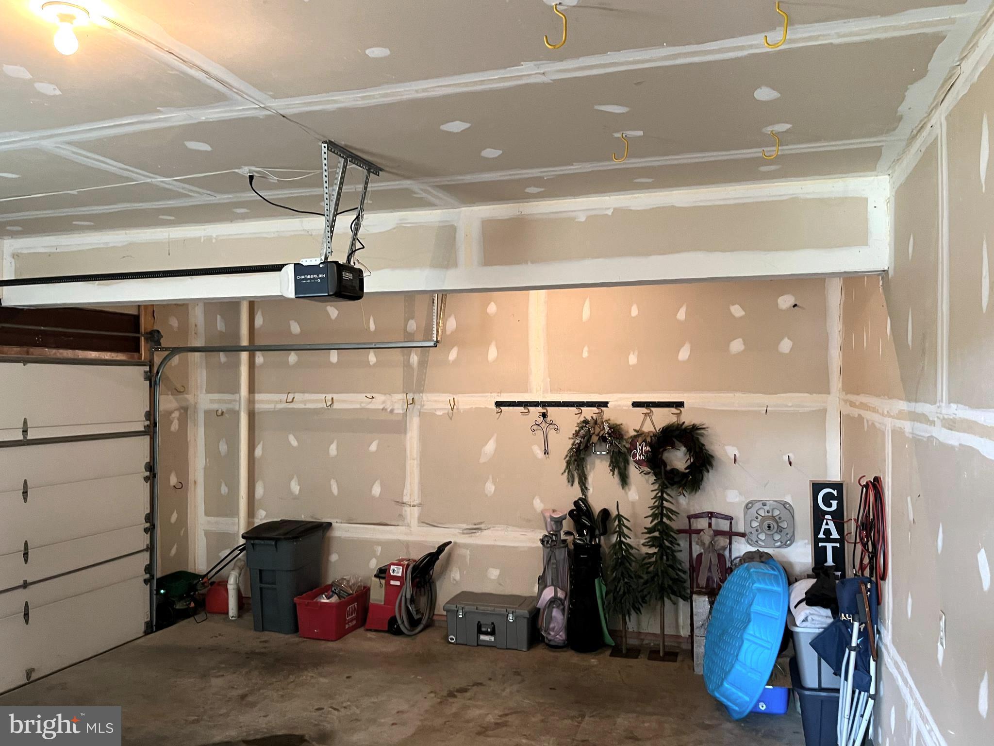 HUNTFIELD - Residential