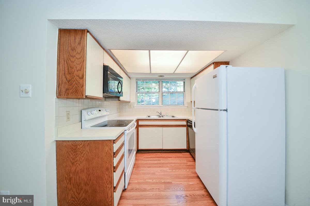 HEIGHTS AT PENDERBROOK - Residential Lease