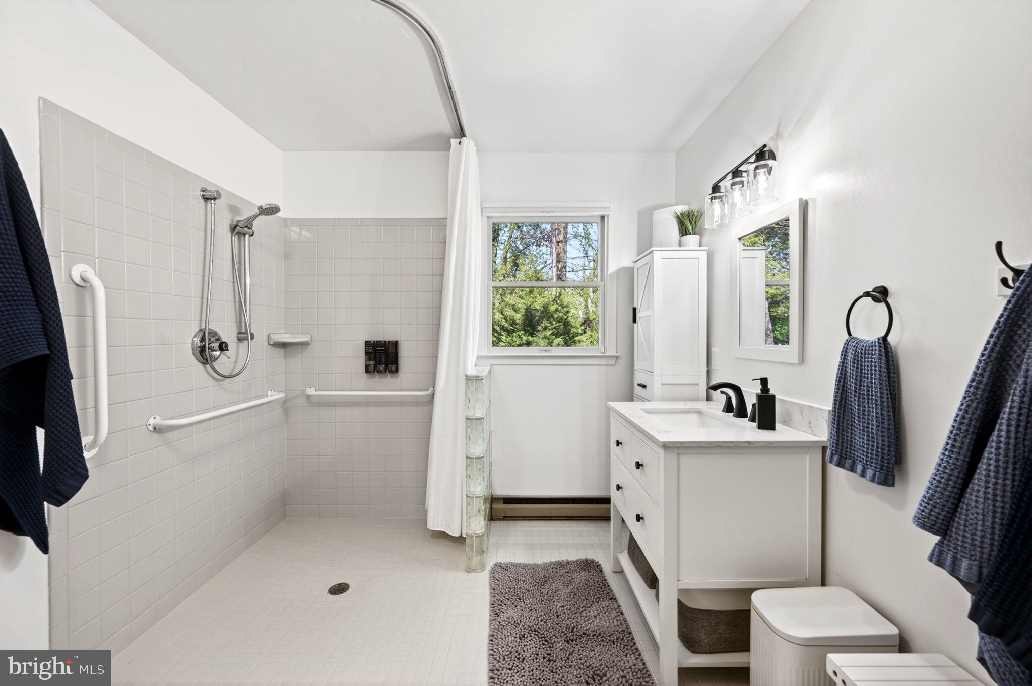 WHITEHURST - Residential