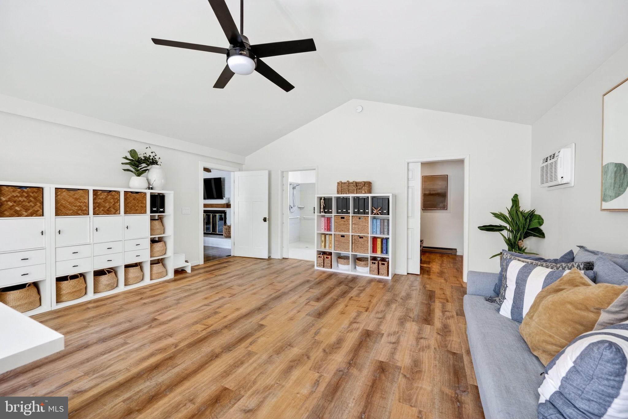 WHITEHURST - Residential