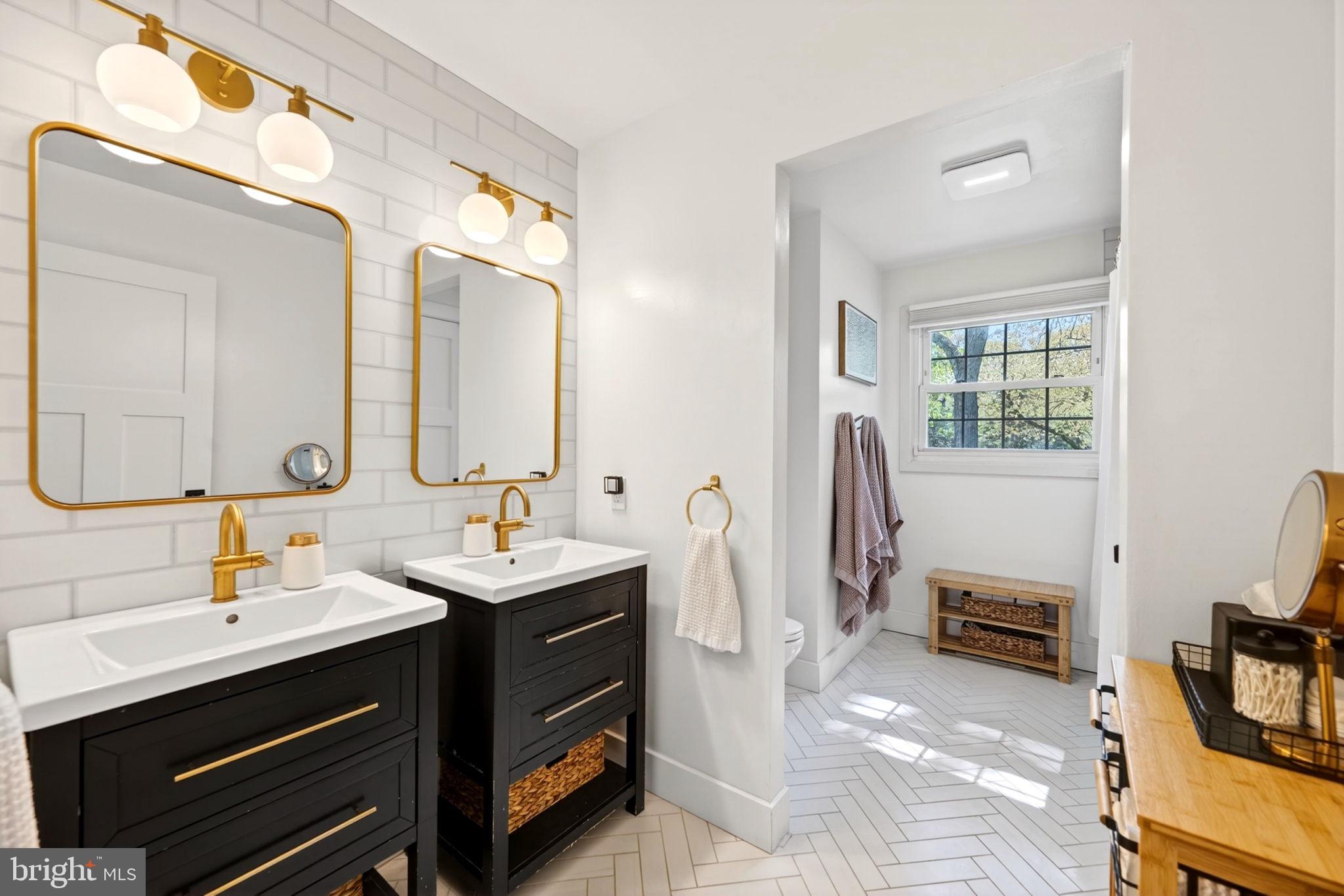 WHITEHURST - Residential