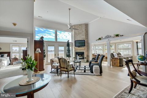 Condo For Sale - 30470 Shore Lane #5<br/> OCEAN VIEW, DE 19970