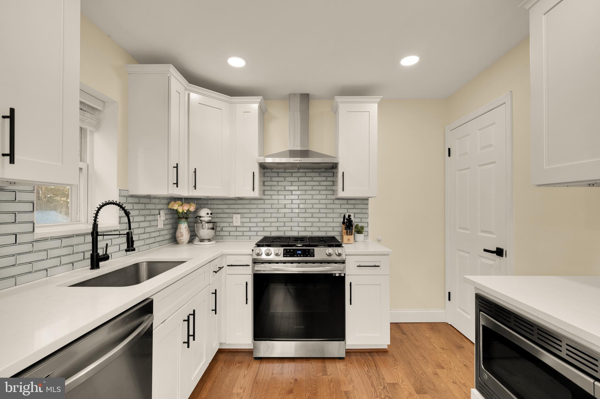 DEL RAY - Residential