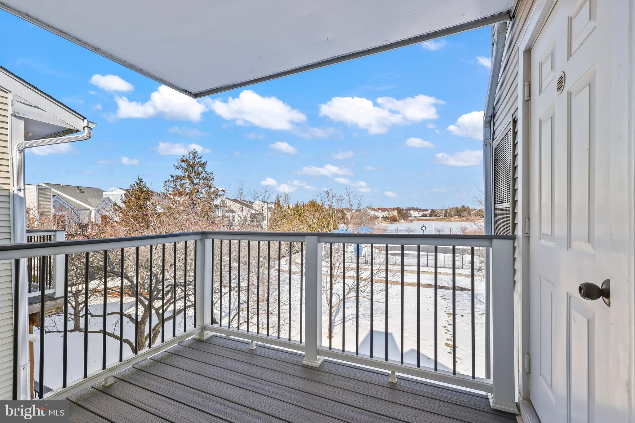 ASHBURN VILLAGE - Residential