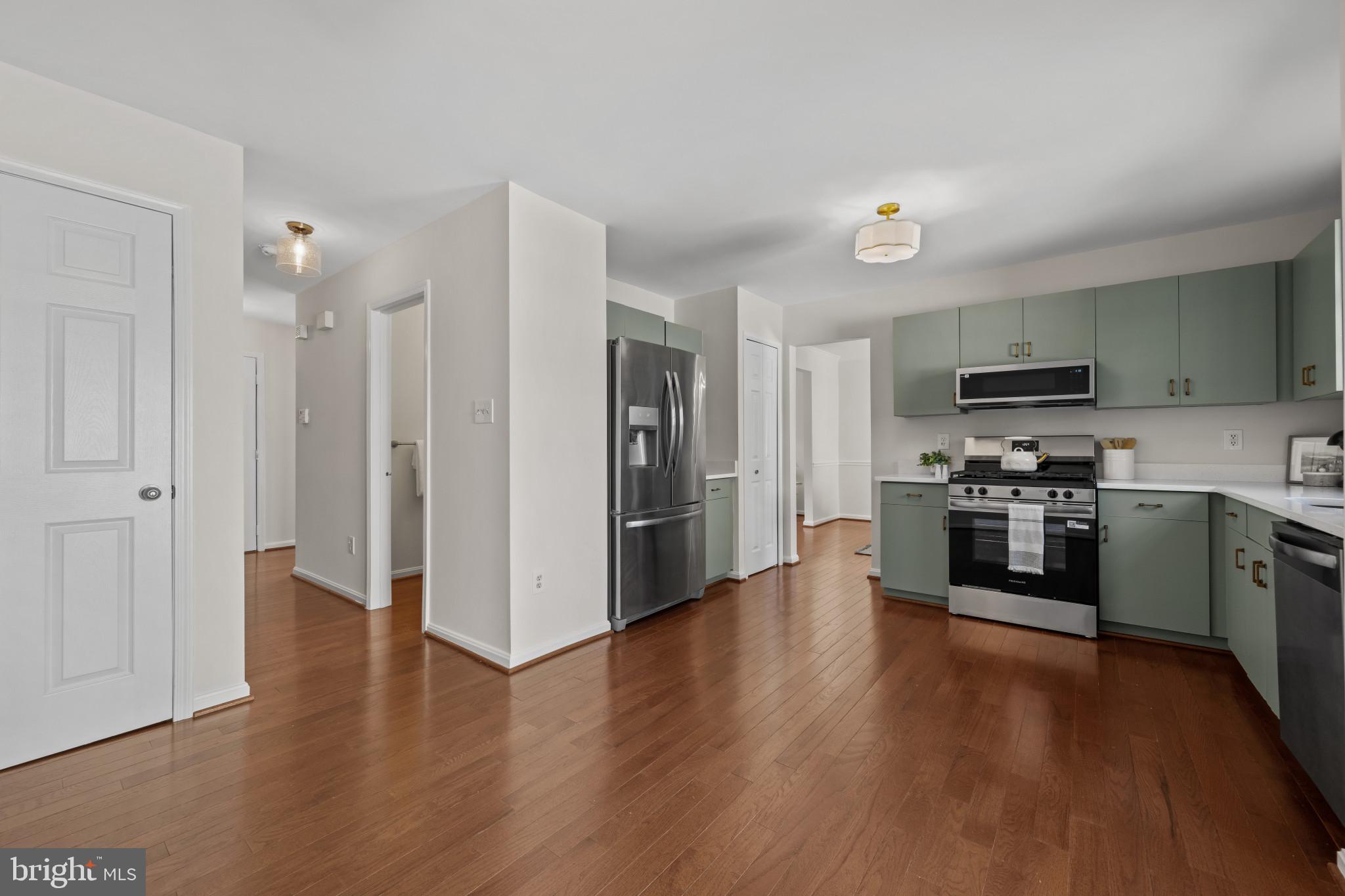 BLOOMINGDALE HEIGHTS - Residential