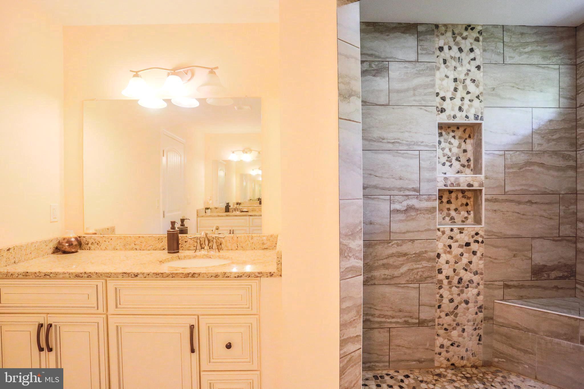 BYRNELEY VIEW - Residential