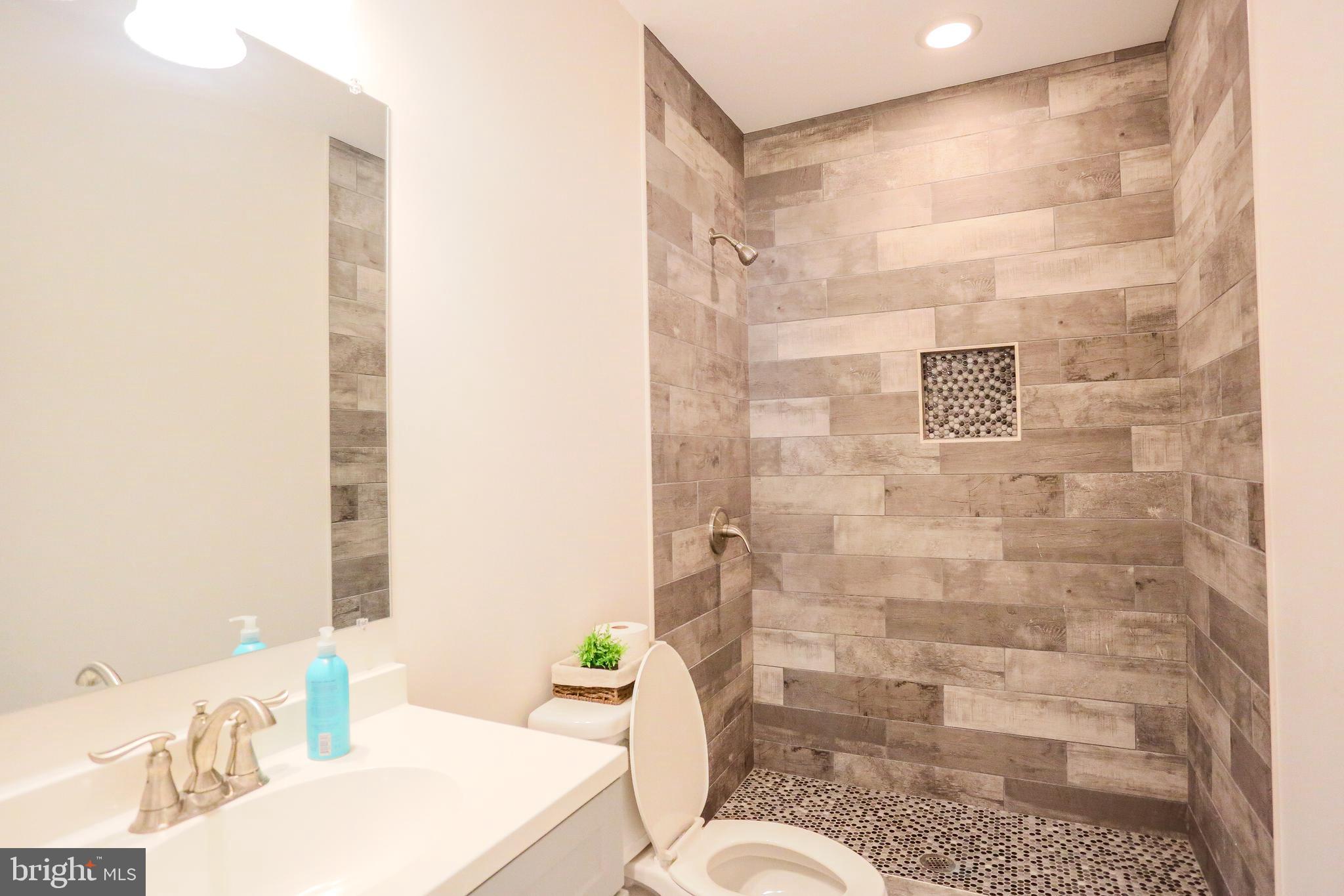 BYRNELEY VIEW - Residential