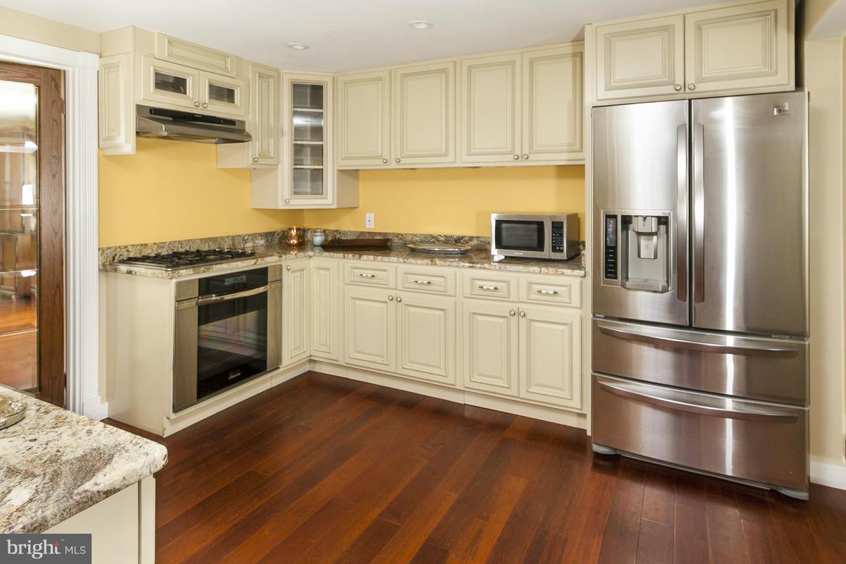 KENSINGTON VIEW - Residential