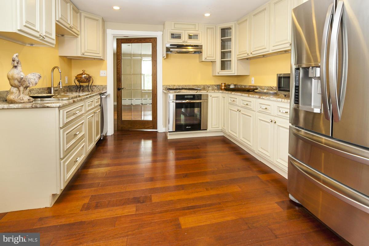 KENSINGTON VIEW - Residential