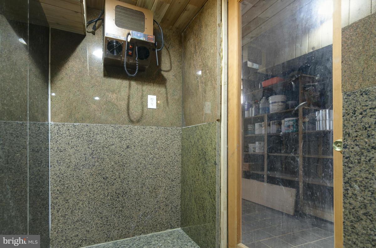 KENSINGTON VIEW - Residential