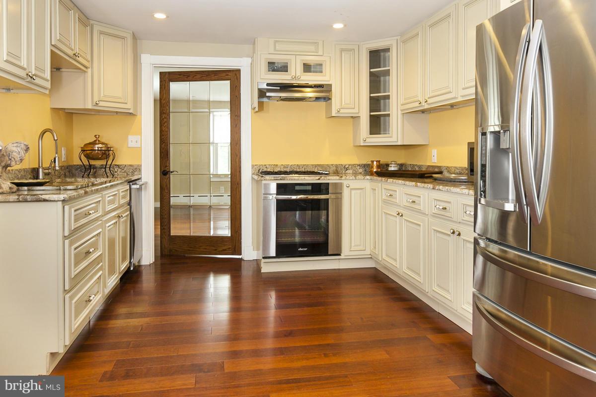 KENSINGTON VIEW - Residential