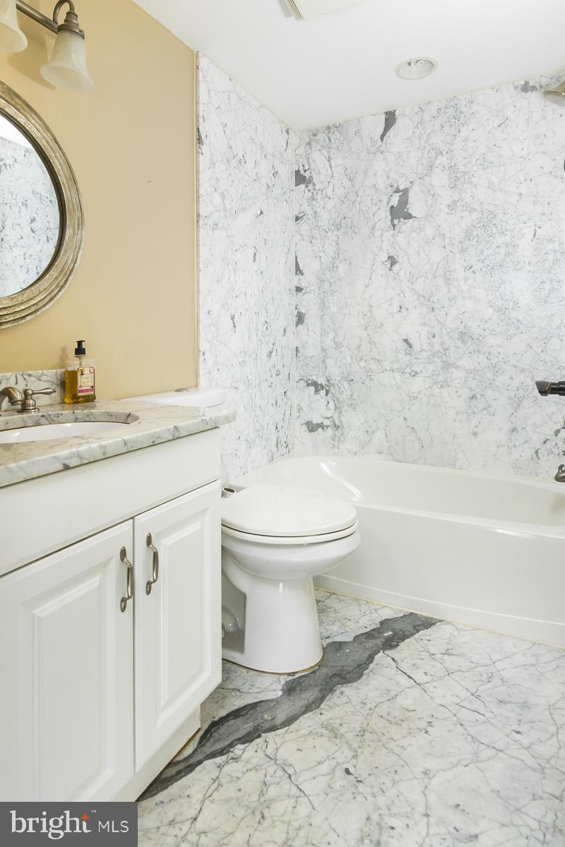 KENSINGTON VIEW - Residential