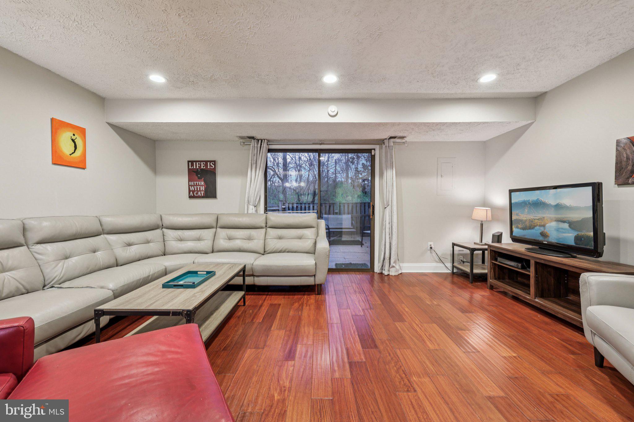 5678 INDEPENDENCE CIRCLE