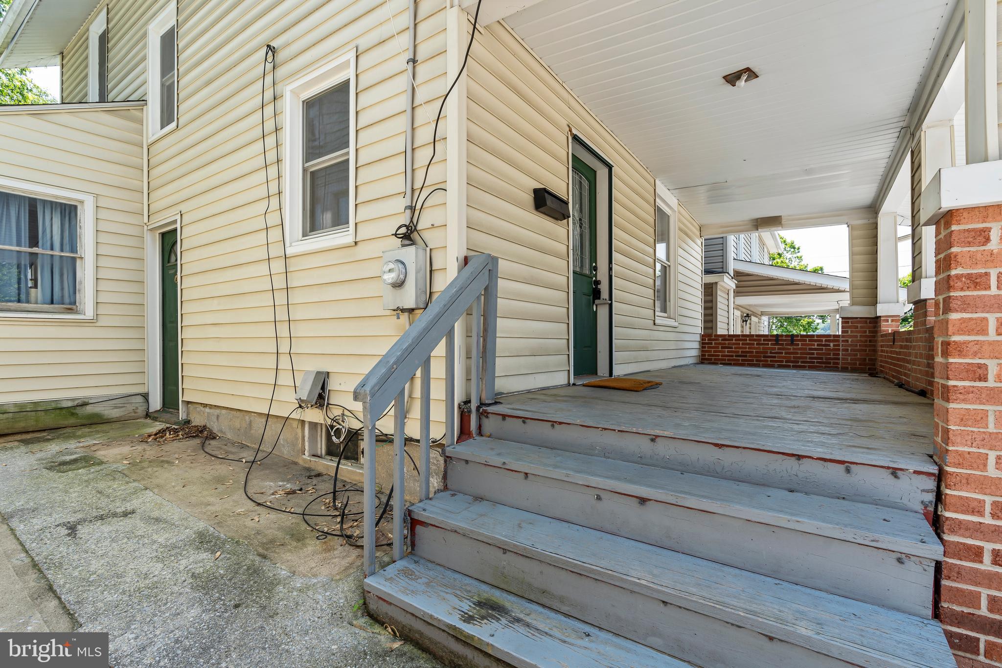 206 N DELAWARE AVENUE