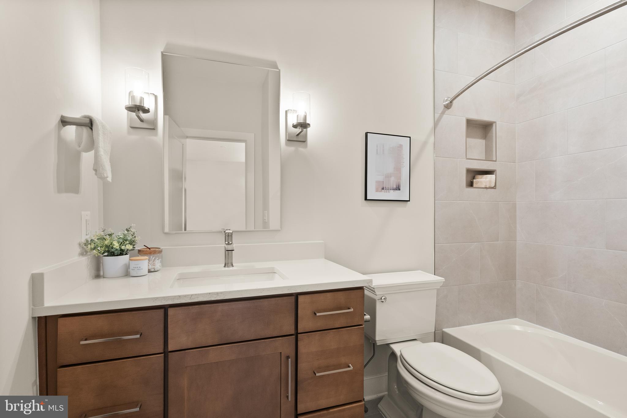 BURNING TREE - Residential