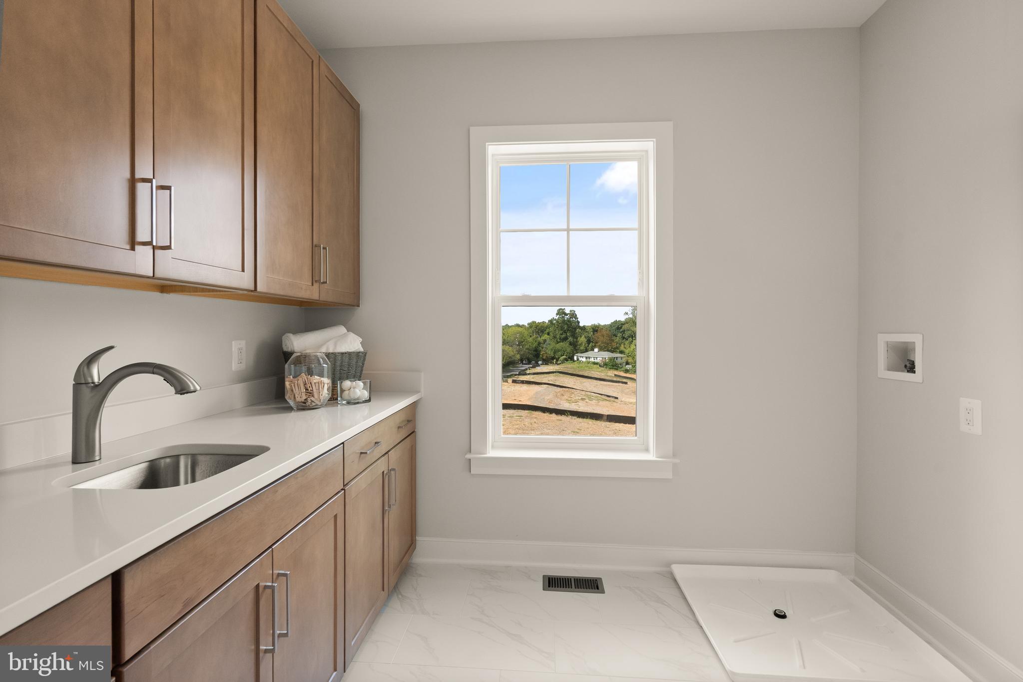 BURNING TREE - Residential