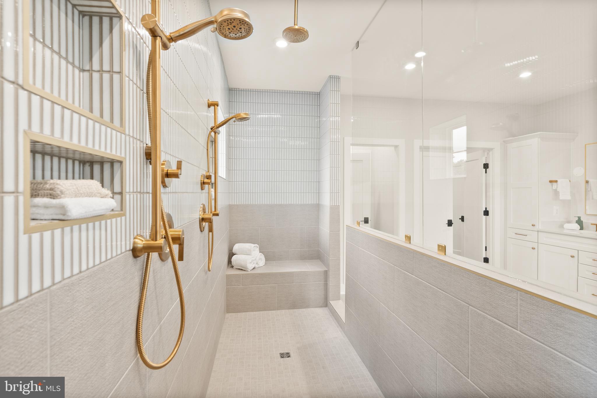 BURNING TREE - Residential