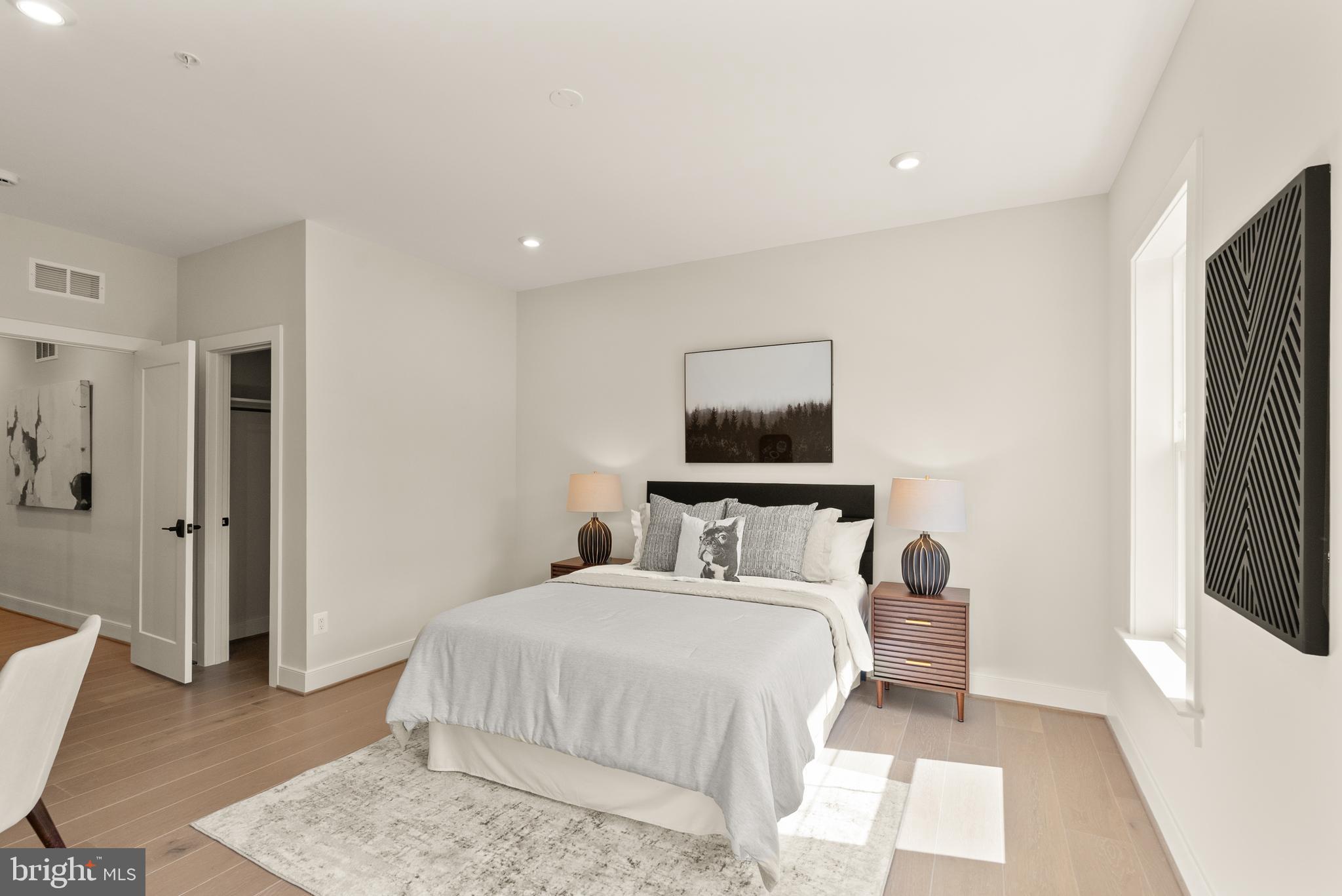 BURNING TREE - Residential