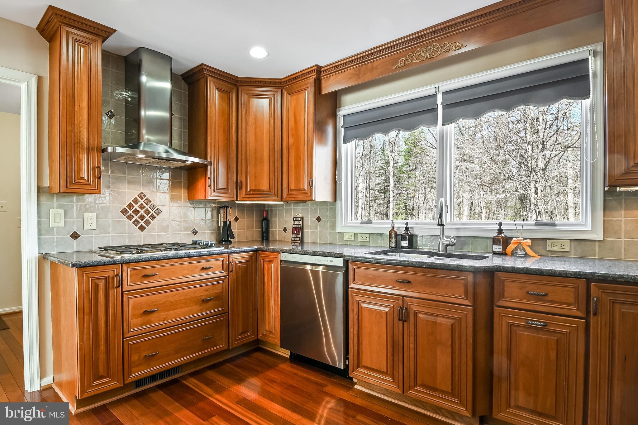 BARTON PLACE - Residential