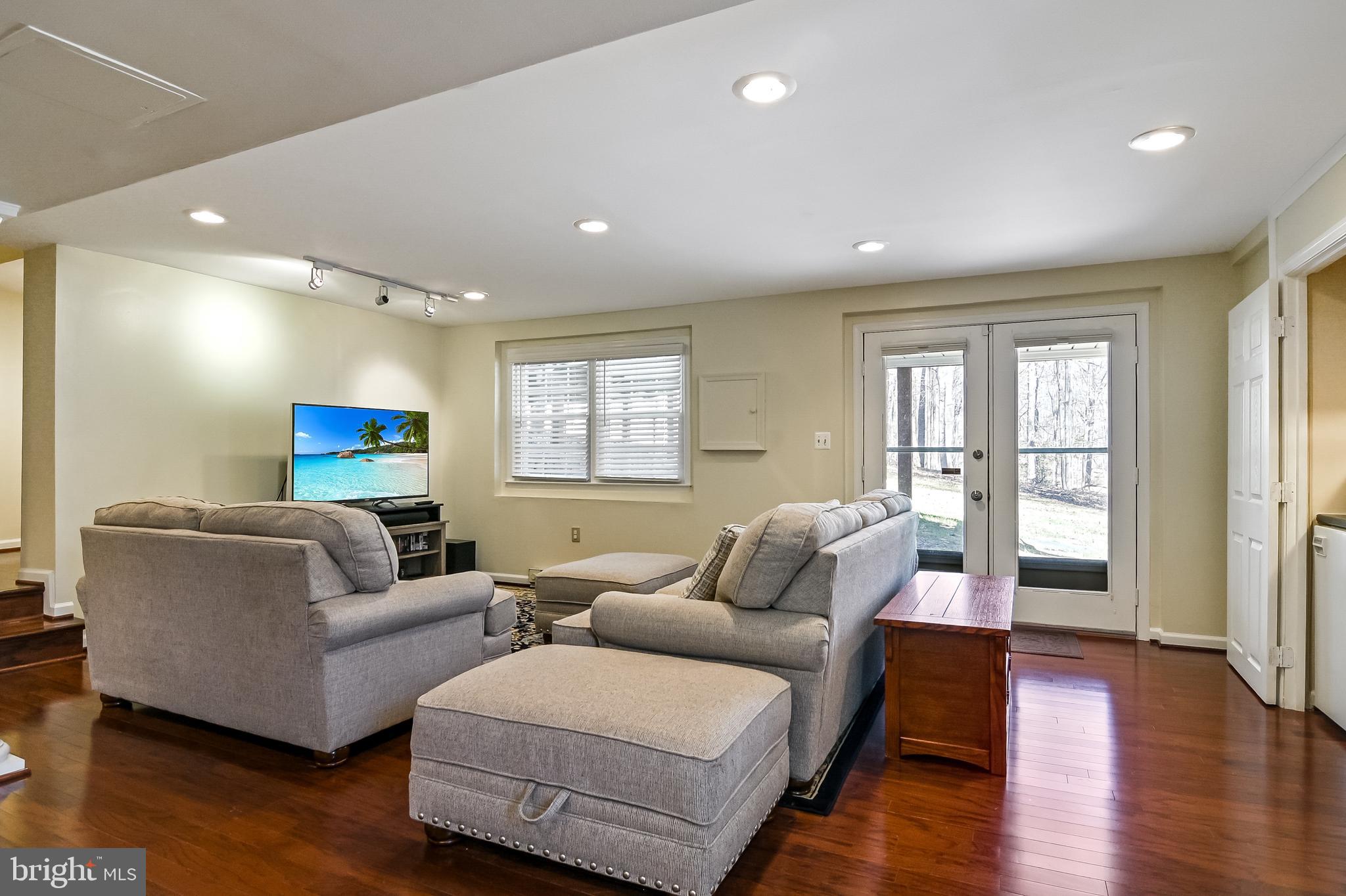 BARTON PLACE - Residential