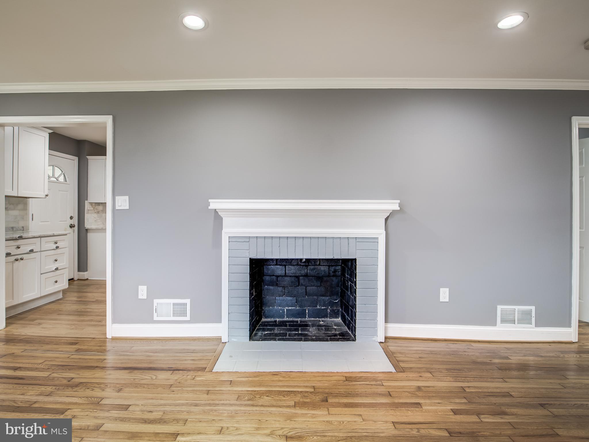 MT VERNON WOODS - Residential