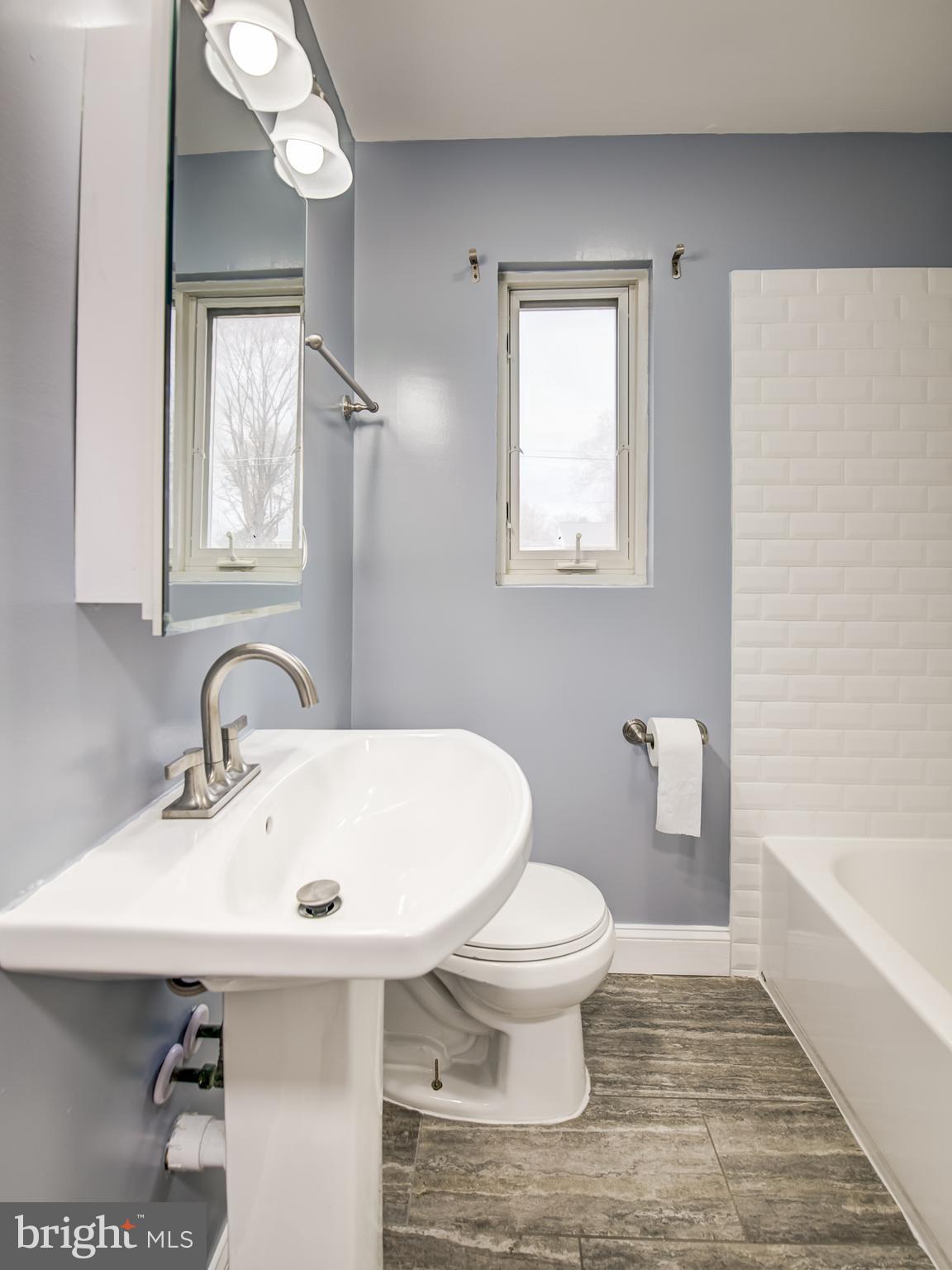 MT VERNON WOODS - Residential