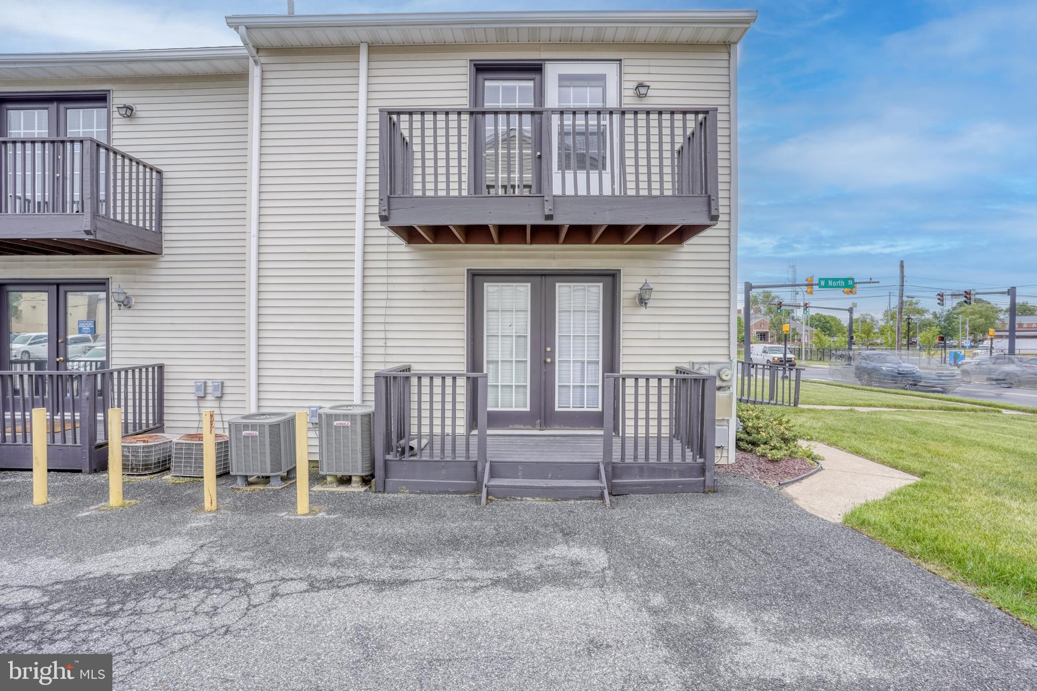 371 W NORTH STREET UNIT A AND UNIT B