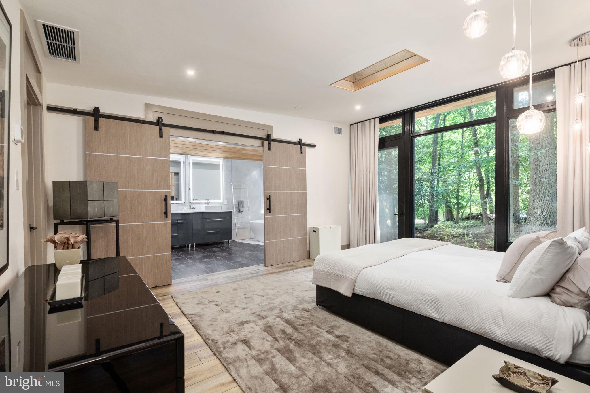 POTOMAC OUTSIDE - Residential