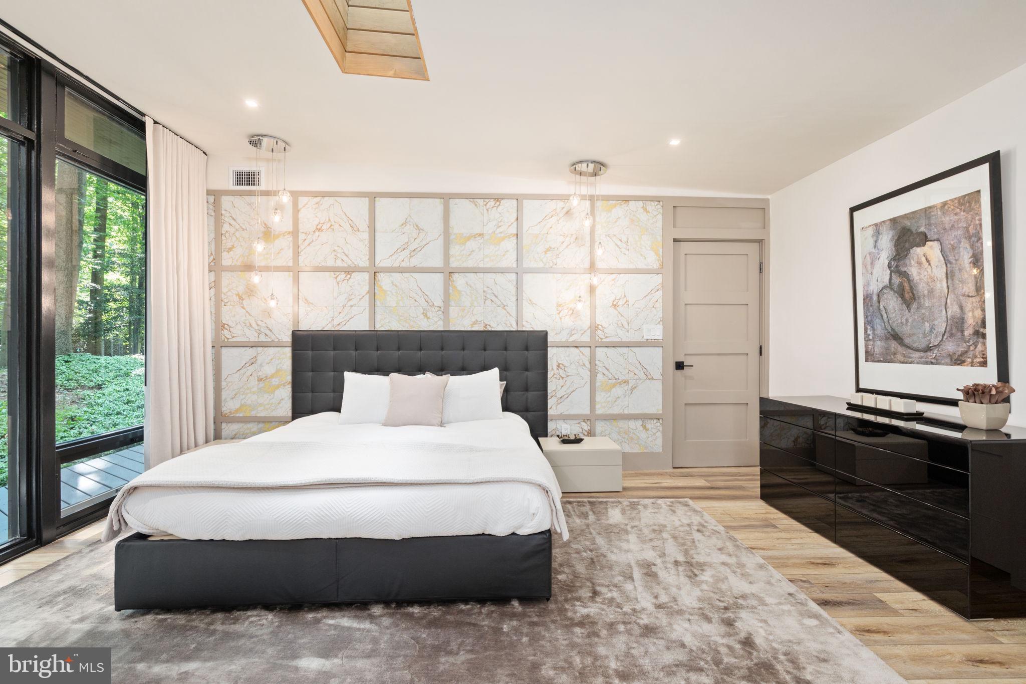 POTOMAC OUTSIDE - Residential