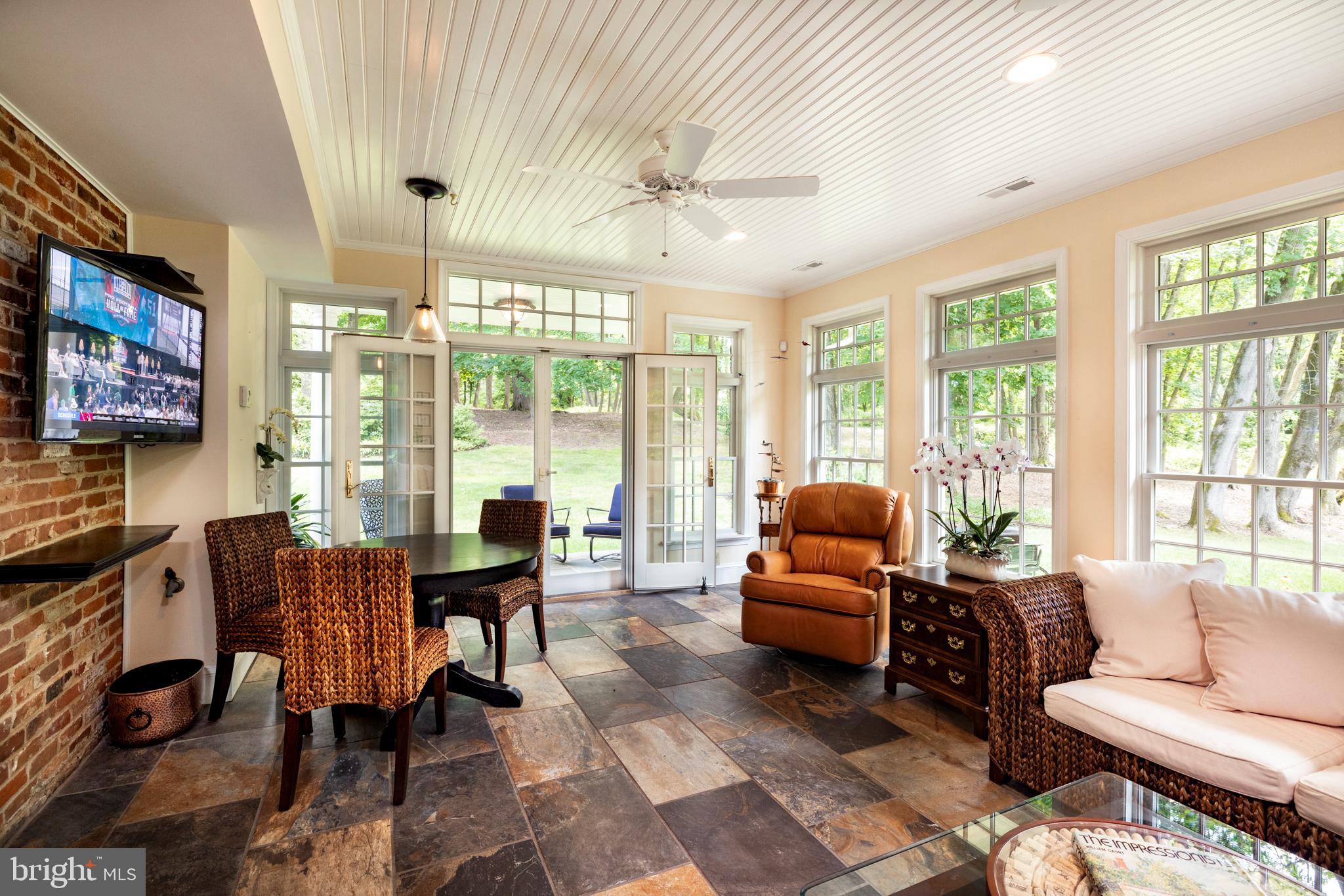 RADNOR HUNT - Residential