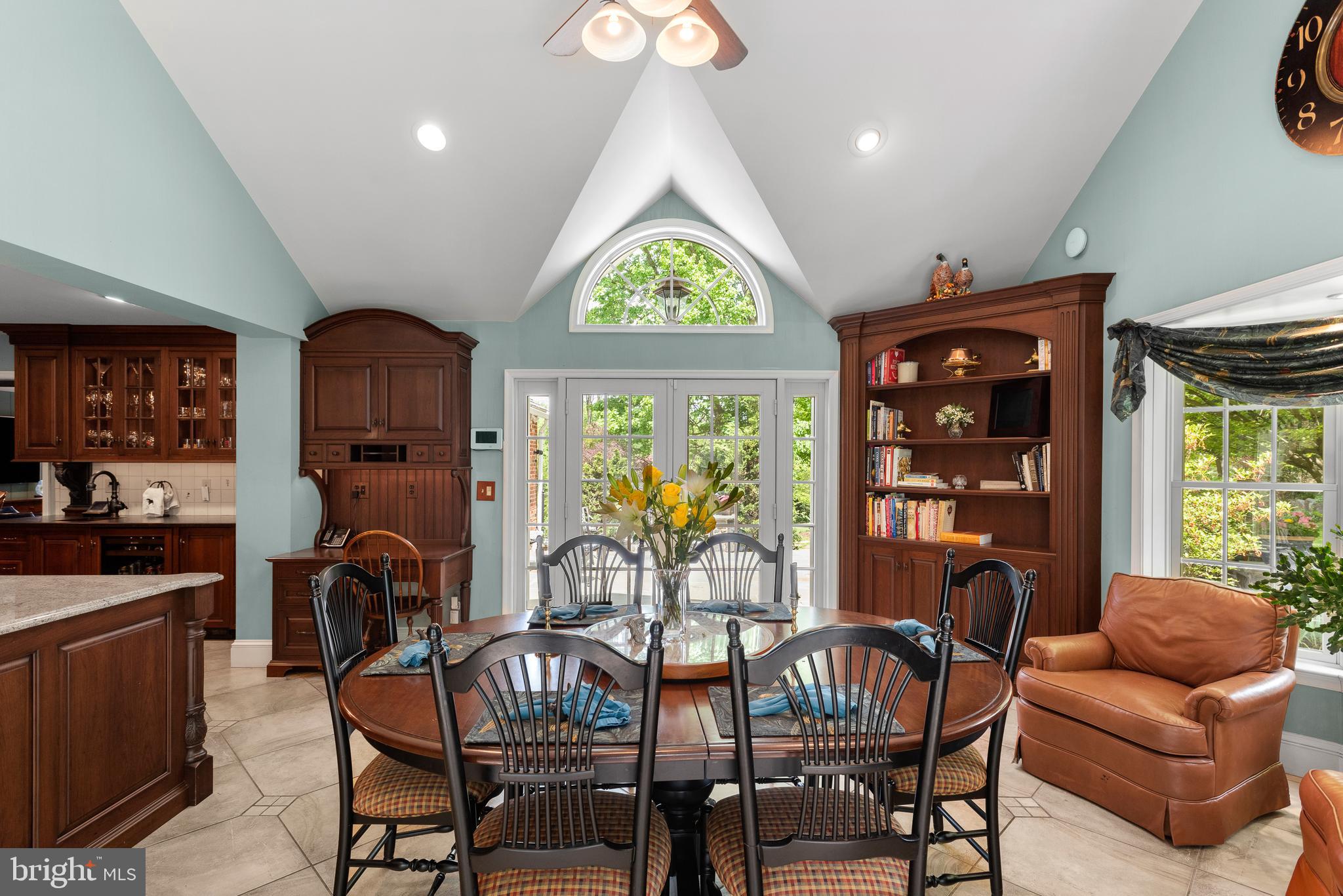 RADNOR HUNT - Residential