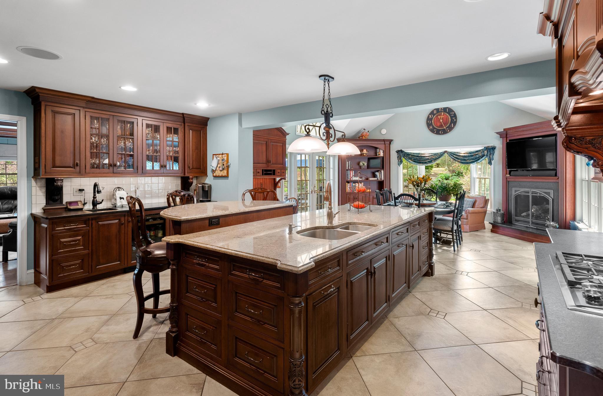 RADNOR HUNT - Residential