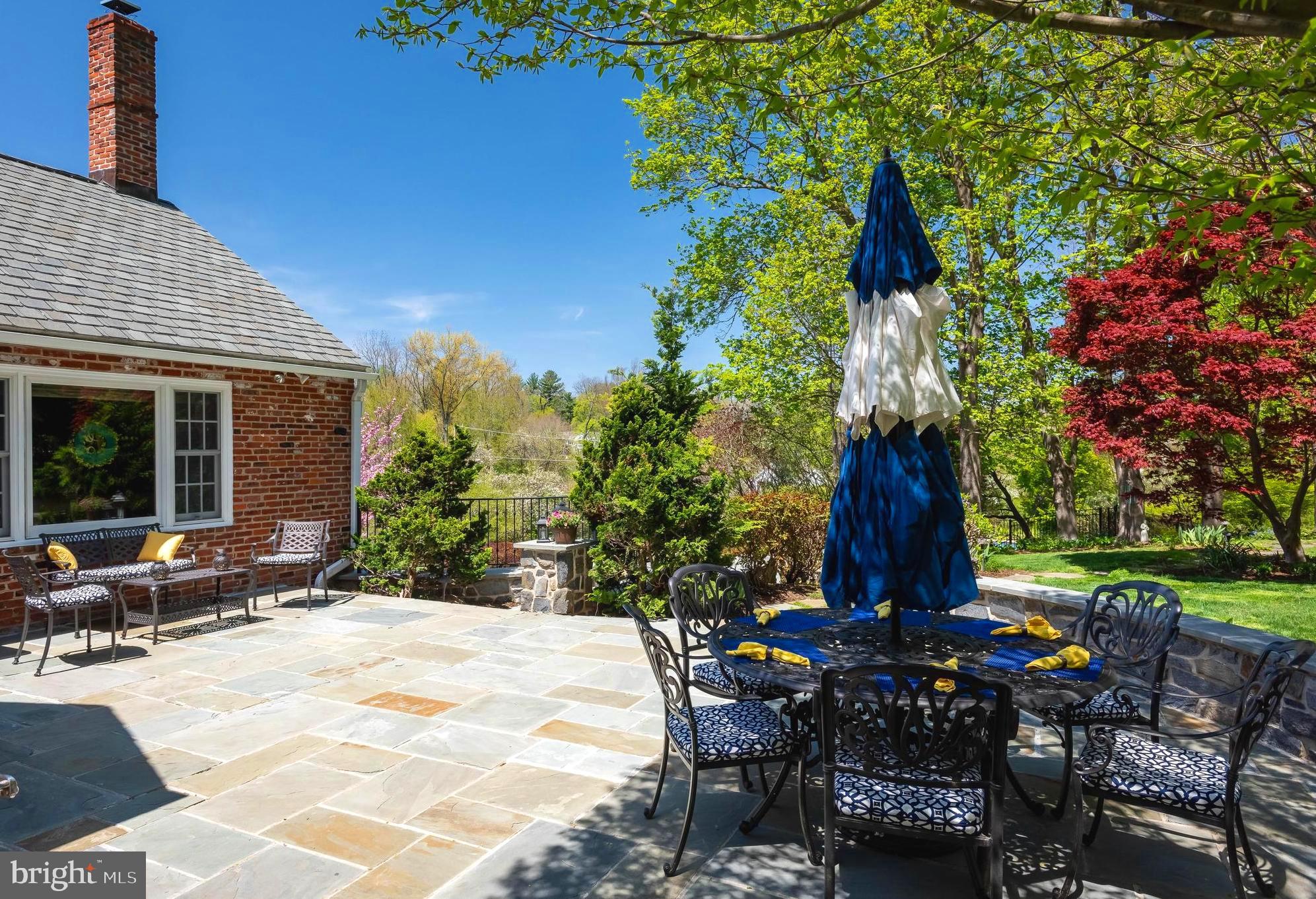 RADNOR HUNT - Residential