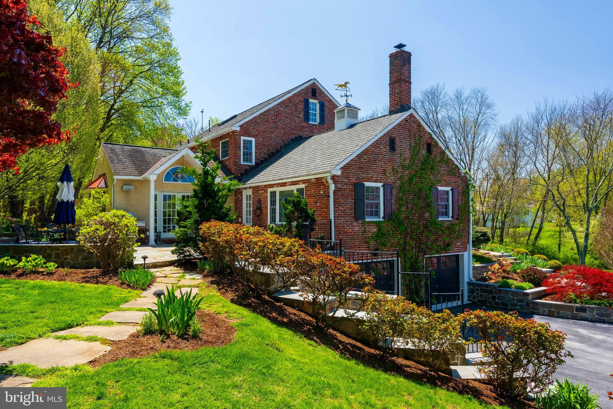 RADNOR HUNT - Residential