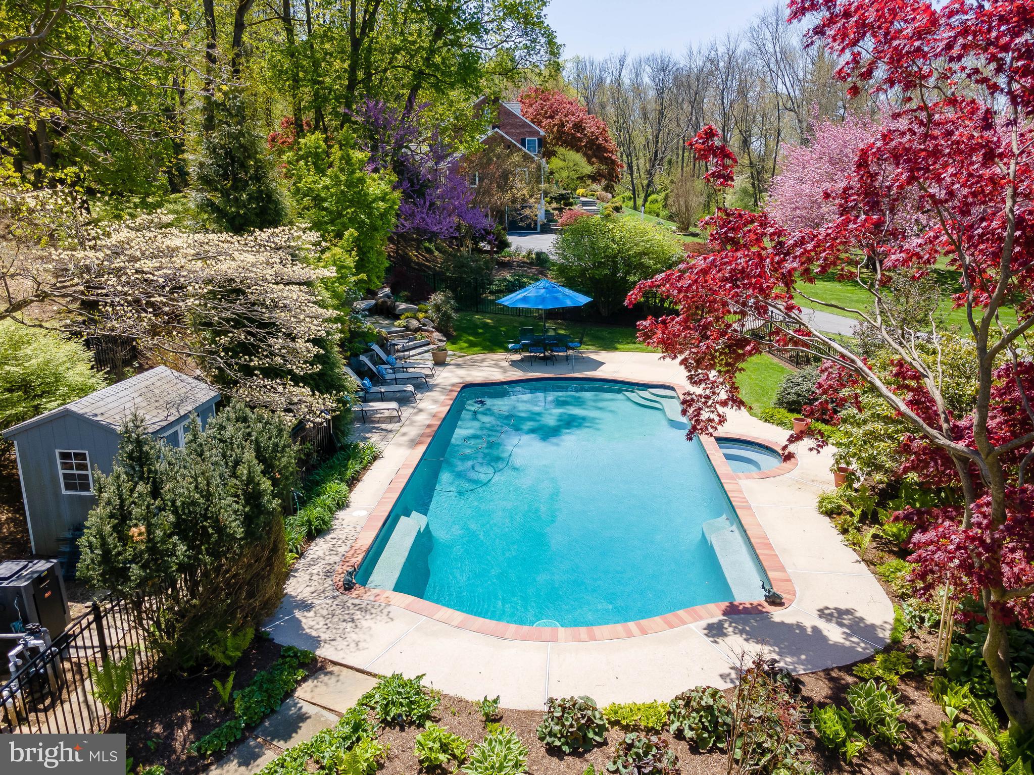 RADNOR HUNT - Residential