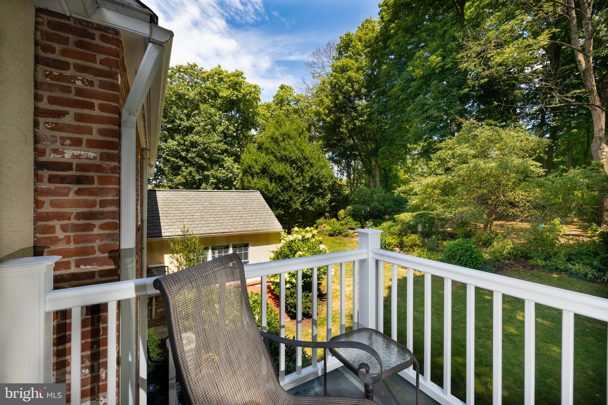 RADNOR HUNT - Residential