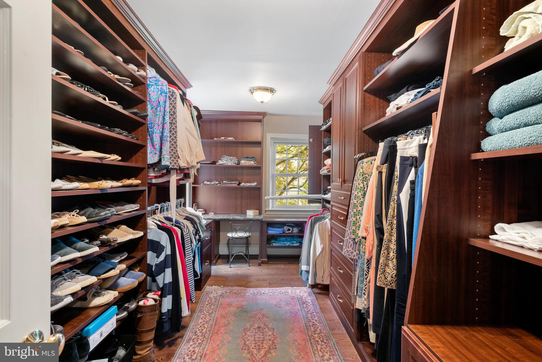 RADNOR HUNT - Residential