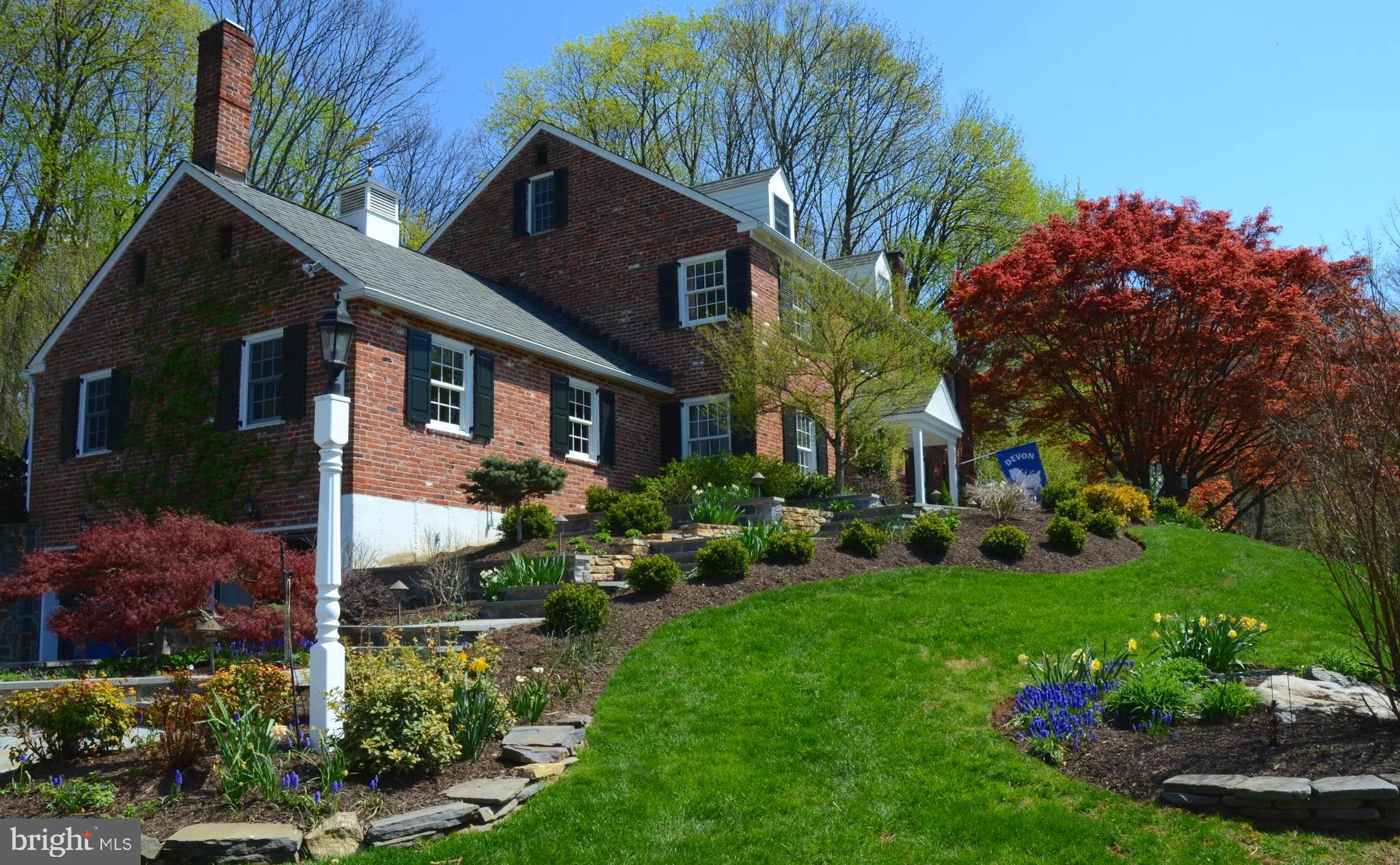 RADNOR HUNT - Residential