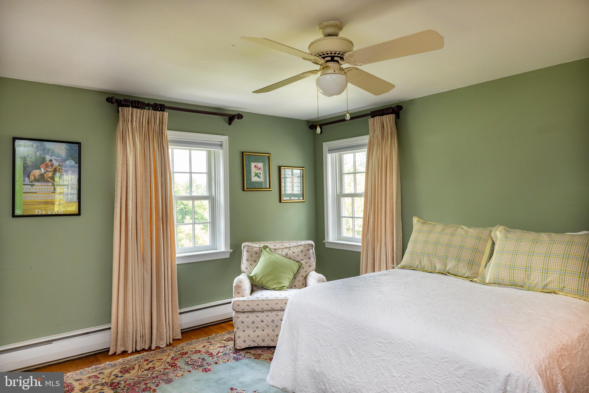 RADNOR HUNT - Residential