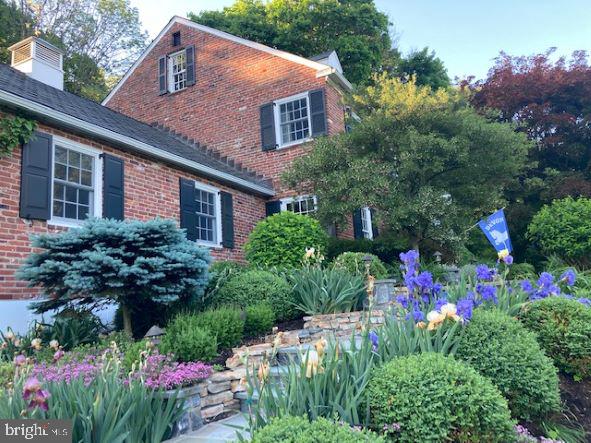 RADNOR HUNT - Residential