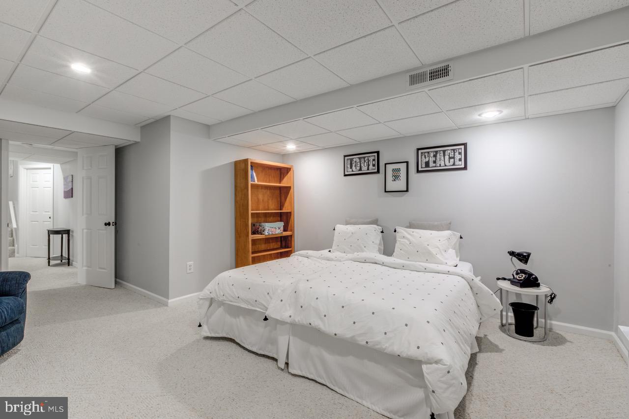 HICKORY HILL - Residential
