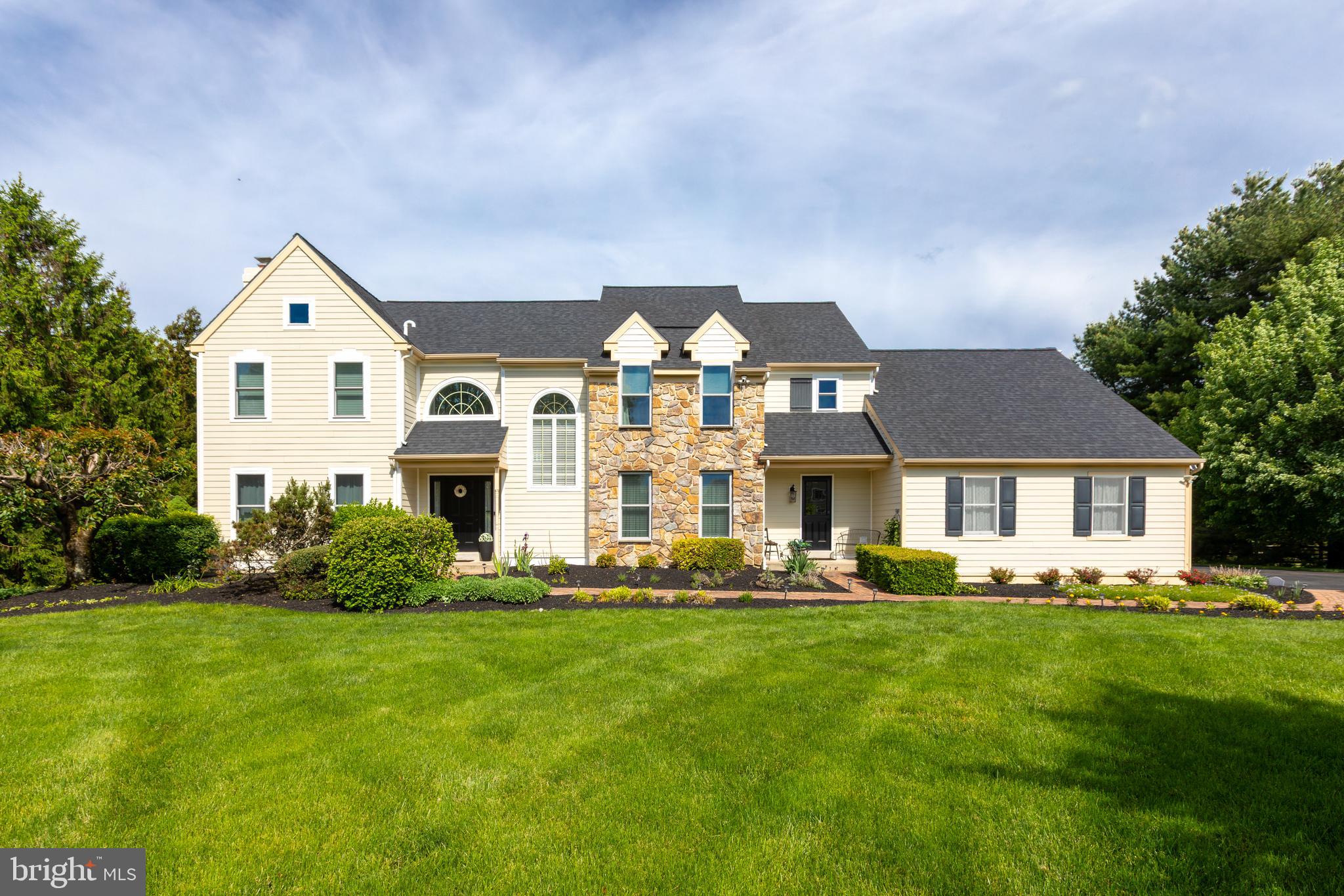 293 HICKORY DRIVE