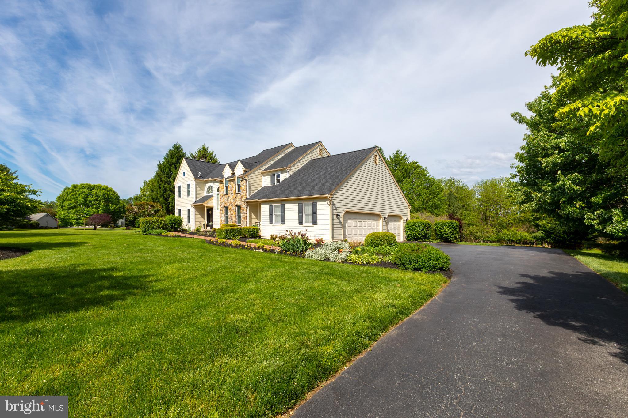 293 HICKORY DRIVE