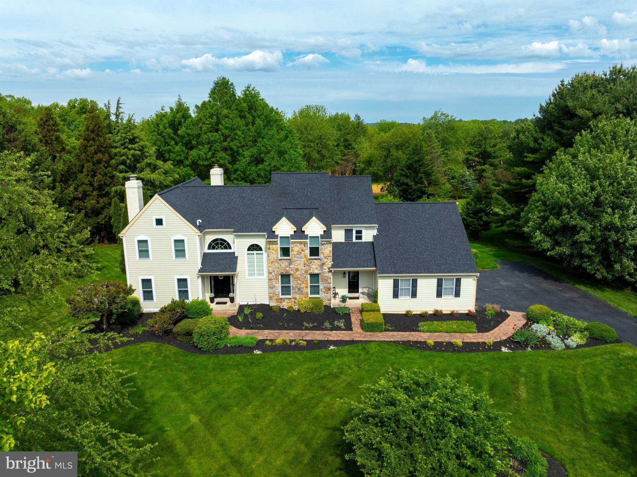 HICKORY HILL - Residential