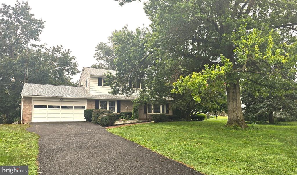 Photo of 1734 Becker Road, MANHEIM, PA 17545 (MLS # PALA2075346)