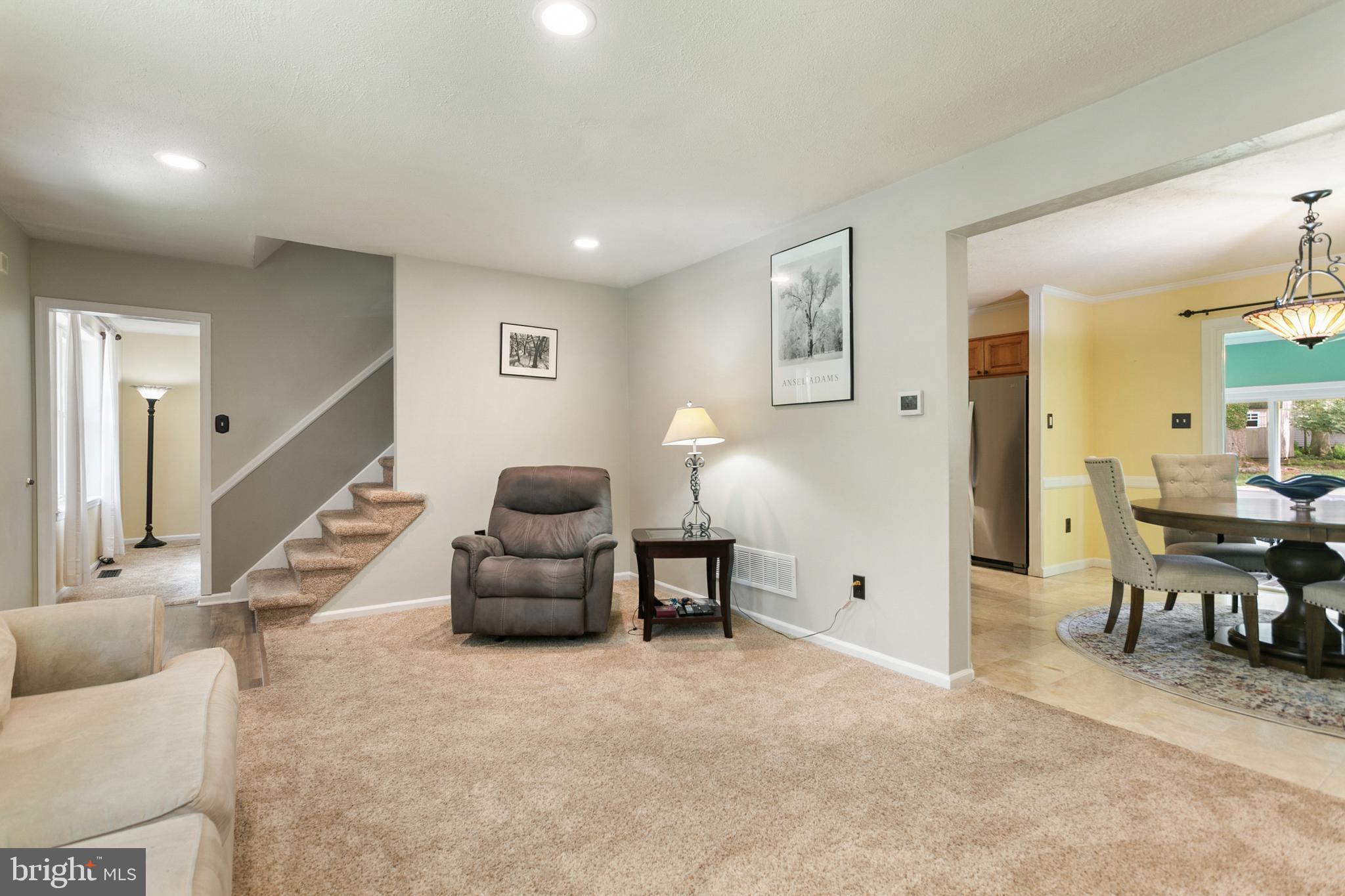 718 BICKING DRIVE