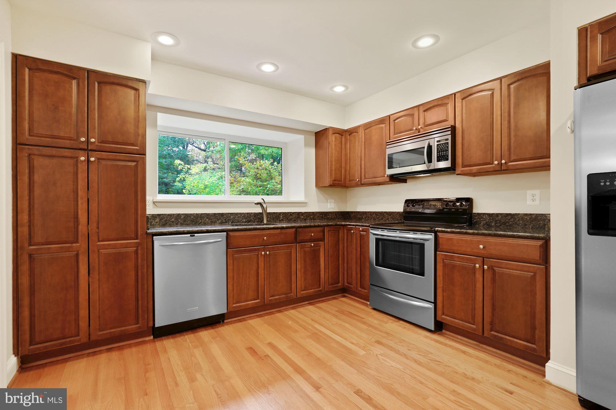 RESTON - Residential Lease